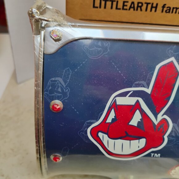 Cleveland Indians (Guardians) Littlearth Fender Flair Recycled Aluminum Purse - Picture 6 of 11